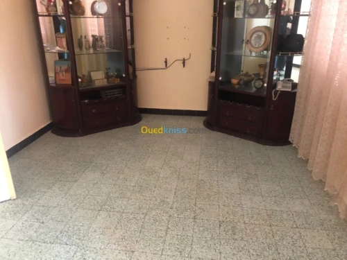 Vente Appartement Niveau de villa F4 Mascara Mascara