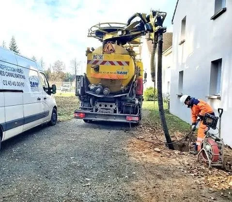 camion vidange camion Débouchage canalisation assaisonnement nettoyage regarde toilette vidange foss