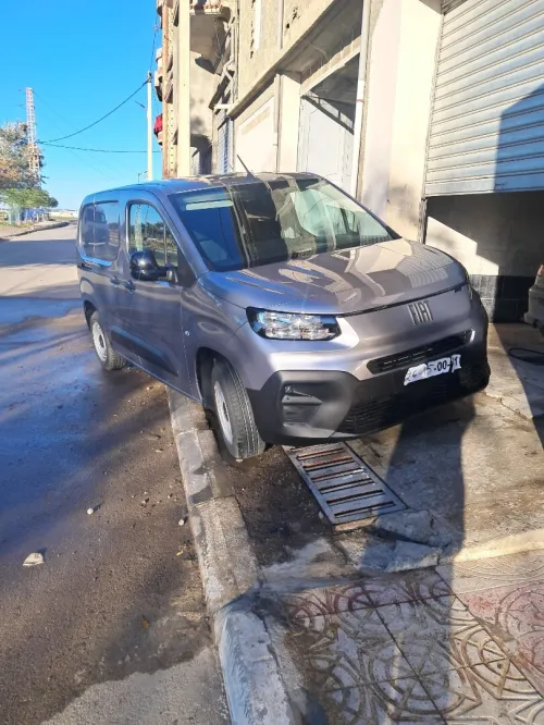 Fiat Doblo 2025 Tola