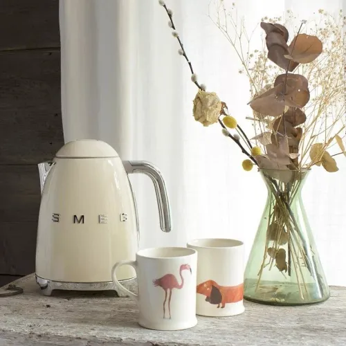 Bouilloire Électrique SMEG Sans fil 1.7L 2400W - Esthétique Années 50 Créme