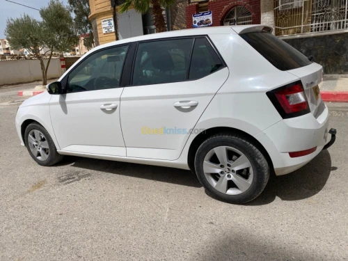 LOCATION VOITURE 