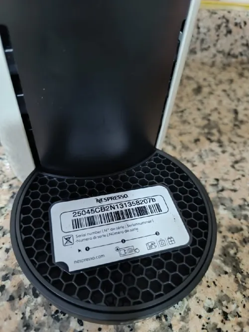Machine à café nespresso vertuo plus