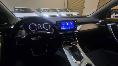 Geely Coolray 2025 