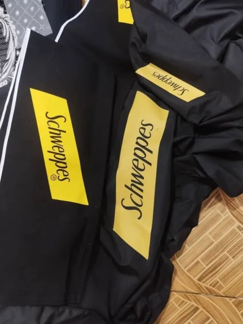 tout vos tenus professionelles + t-shirt ou sweat-shirt personalisés : chez nous