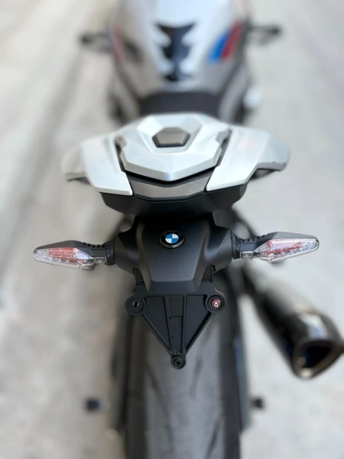 BMW M1000R 2026