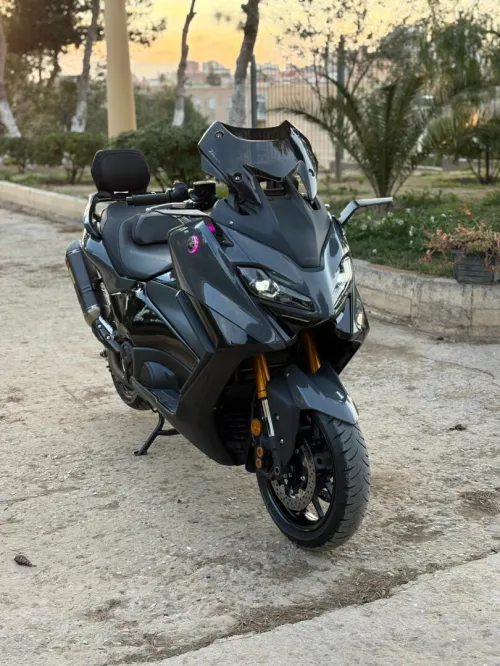 Yamaha Tmax 560 techmax 2023