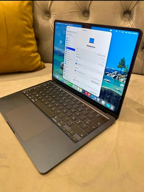 MacBook Air M2