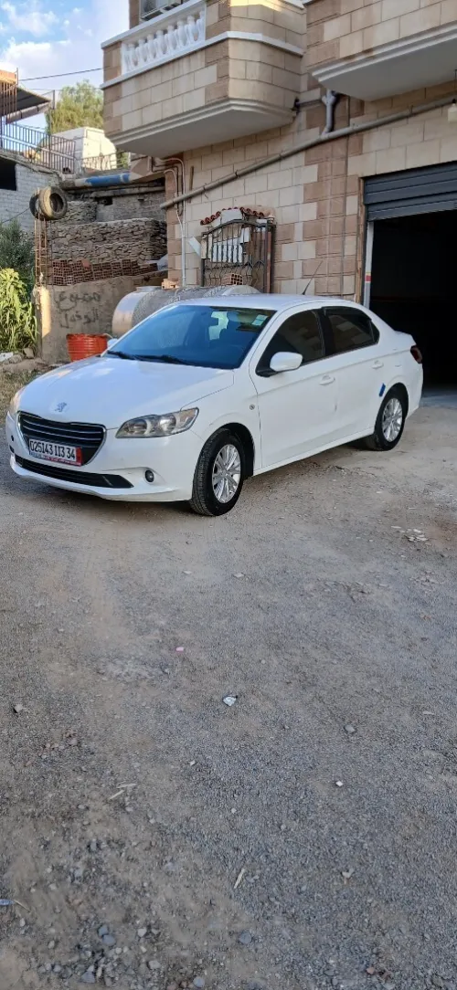 Peugeot 301 2013 Allure