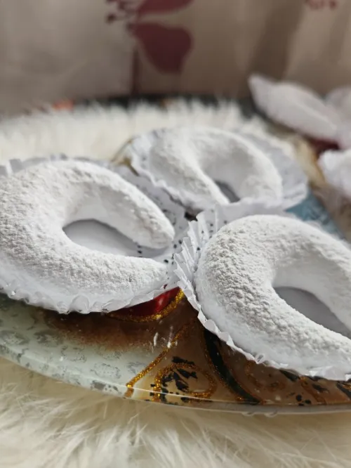 Gâteaux traditionnels et orientales حلويات تقليدية و عصرية