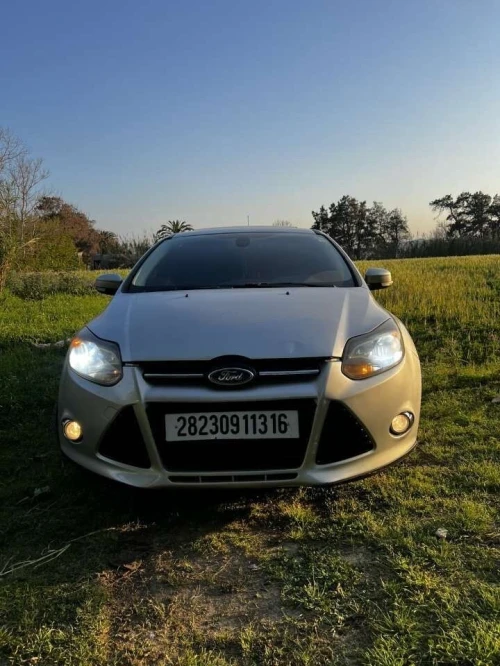 Ford Focus 4 portes 2013 Titanium