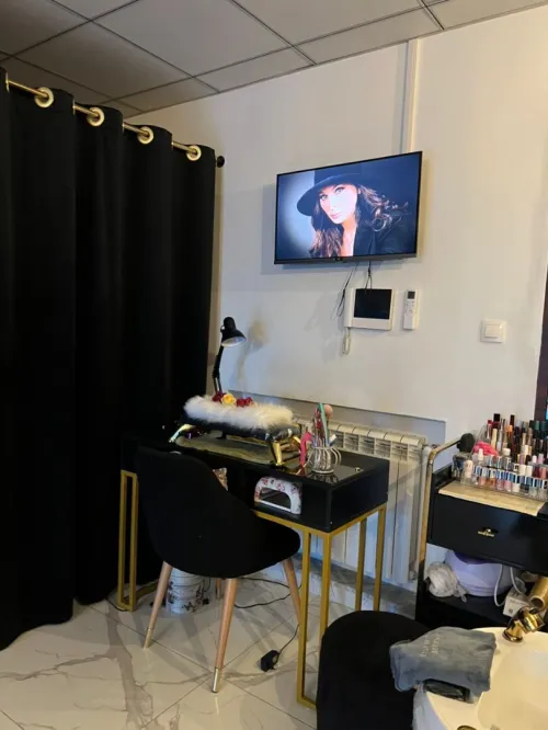 locale en location avec le matériel en vente