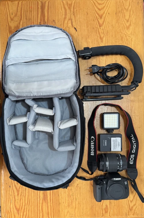 Canon 700D