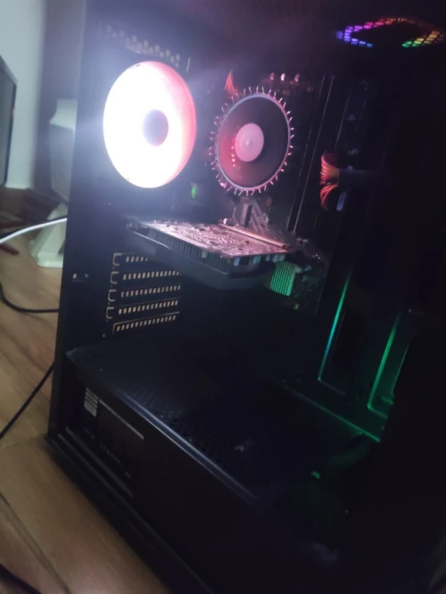 Pc gamer avec écran