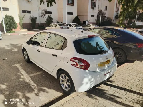 Peugeot 208 2014 Access