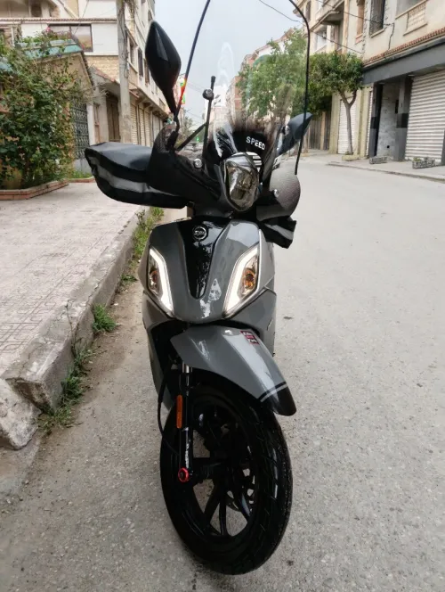 Sym St St 200 2025