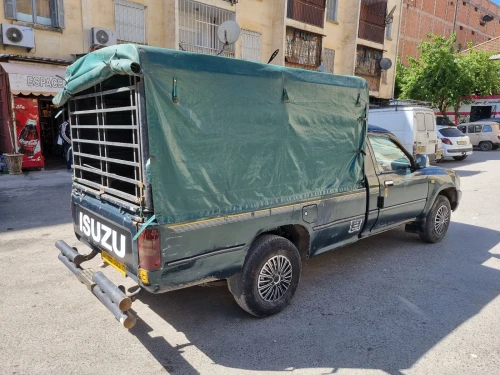 Isuzu Isuzu 2005 Isuzu