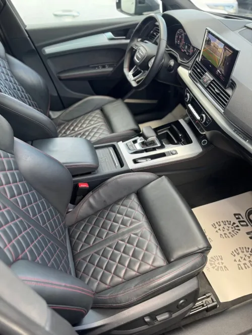 Audi Q5 2024 s line int ext
