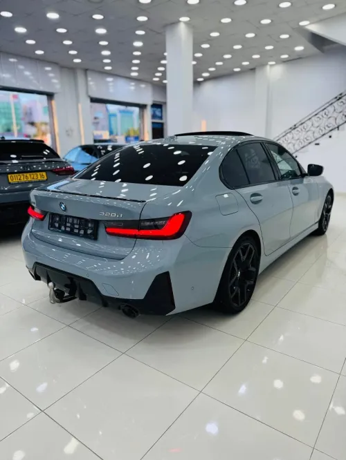 BMW Série 3 2025 SAFIA