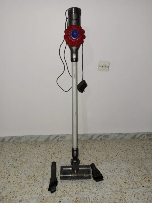 Aspirateur Dyson v6 slim