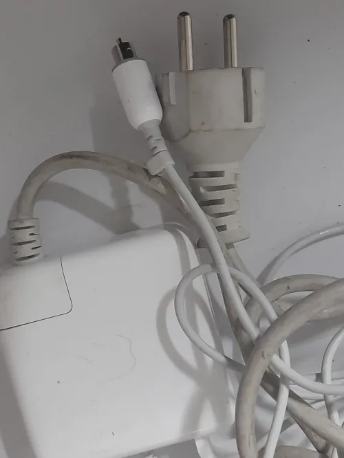 Chargeur pc macbook 65 w