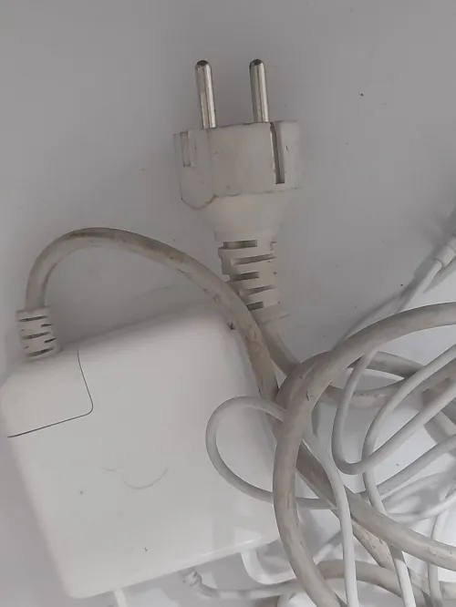 Chargeur pc macbook 65 w