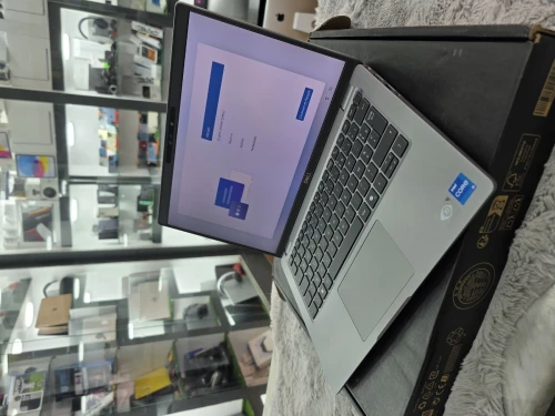 Dell latitude 5450 i5 13th 16gb 512gb 14" FHD