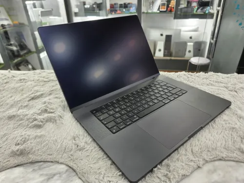 Macbook Pro M4 Pro écran nano texture 48GB 2TB 16pouce