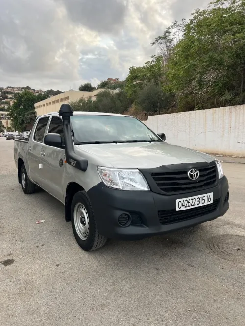 Toyota Hilux 2015 LEGEND DC 4x4