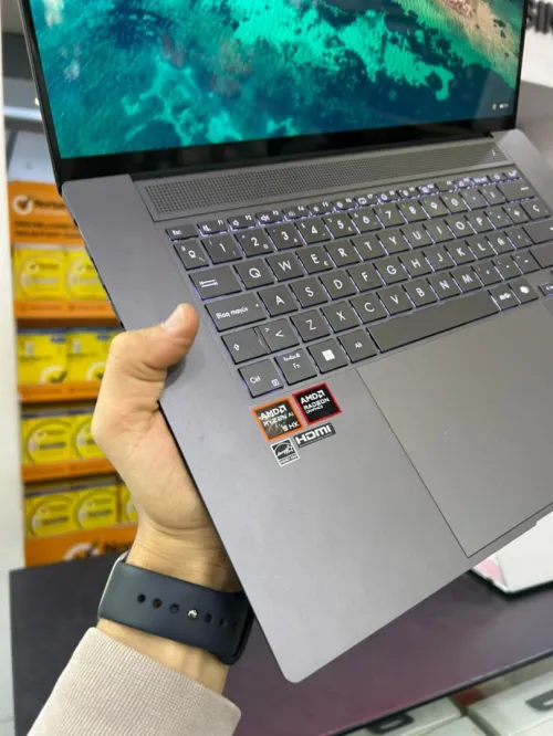 Asus ZenBook S16 UM5606w Ryzen AI 9 HX 370 RAM 32GB DDR5 1TB SSD NVME OLED ASUS Lumina 3K 120 Hz