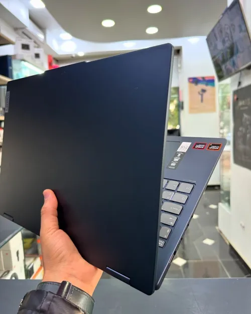 LENOVO IDEAPAD 5 2-IN-1 AMD Ryzen 7 8845HS à 5.1 GHz  16GB DDR5 1TB SSD 16 FULL HD+ Tactile 360