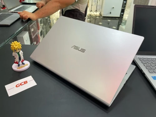 ASUS VIVOBOOK M509D AMD Ryzen 3 3200U avec processeurs graphiques Radeon Vega 8GB  256GB SSD 15"