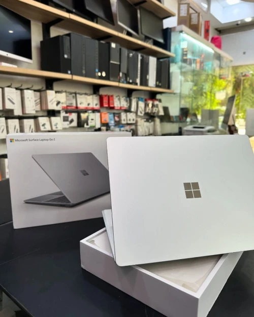 MICROSOFT SURFACE LAPTOP GO 2 Intel Core i5-1135G7 8 Mo de cache, à 4,20 GHz 4GB 128GB SSD 12.4 2K
