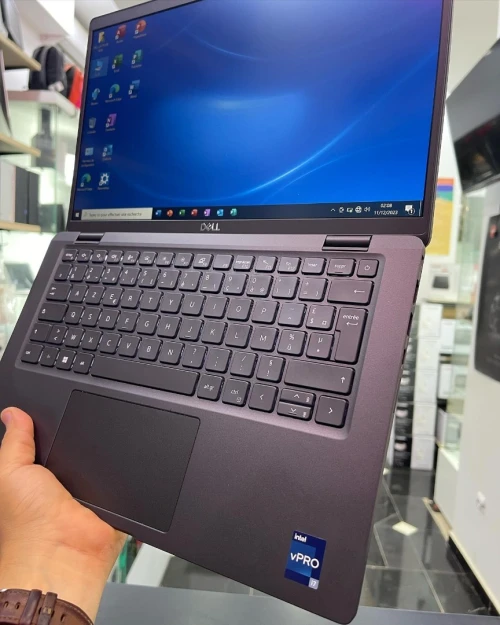 DELL LATITUDE 7330 Intel Core i7-1265U 12 Mo , 4,80 GHz VPro 16GB 256GB SSD 13.3 FULL HD Tactile 