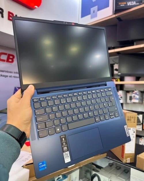 LENOVO IDEAPAD SLIM 3  Intel Core i5-12450H  cache 12 Mo, 4,40 GHz  16GB  512GB SSD 14 FULL HD 