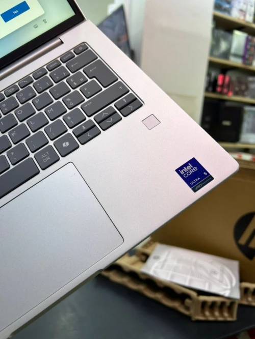 HP EliteBook 6 G1i 14 Intel Core Ultra 5 235U VPro 12 Mo de cache, à 4,90 GHz 32GB 512GB SSD 14" FULL HD+ iPS Intel Graphics