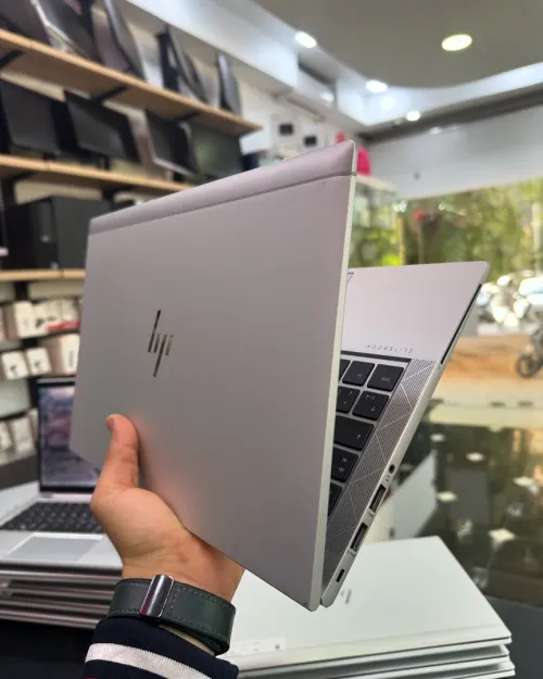 HP ELITEBOOK 830 G7 Intel Core i5-10310U 6 Mo de cache, jusquà 4,40 GHz  8GO 256GB SSD 13 FULL HD  