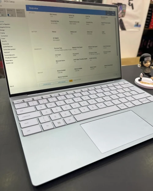 DELL XPS 9315 Sky Intel Core i7-1250U 12 Mo de cache, 'à 4,70 GHz 16GB 512 GB SSD 13.4" FULL HD+ 
