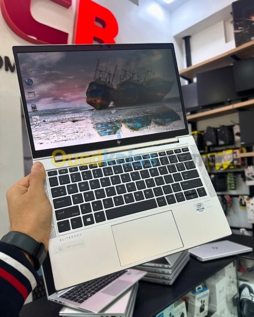 HP ELITEBOOK 830 G7 Intel Core i5-10310U 6 Mo de cache, jusquà 4,40 GHz  8GO 256GB SSD 13 FULL HD  