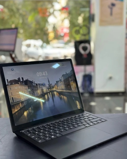 MICROSOFT SURFACE LAPTOP 6 Intel Core Ultra 7 165H  24 Mo de cache, à 5,00 GHz  32GB 512GB SSD 13,5 