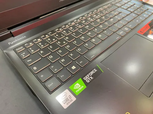 AORUS 5 Intel Core i7-10750H 12 Mo de cache, jusqu'à 5,00 GHz RAM 16GB 512GB SSD GTX 1660Ti 15"