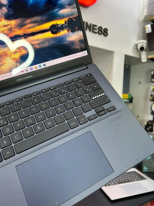 ASUS VIVOBOOK  i5-11300H RAM 8GB 512GB SSD 14" 2880*1800P 2.8K OLED  NVIDIA GeForce GTX 1650 MAX Q