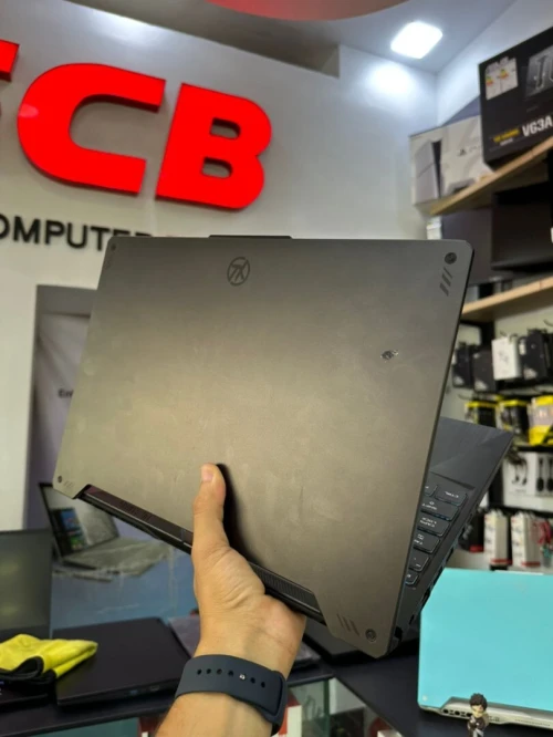 ASUS TUF GAMING A15 Ryzen 7 5800H 16Mo de 'à 4,4 GHz  RAM 16GB  512GB SSD 15.6" FHD 240Hz RTX 3070