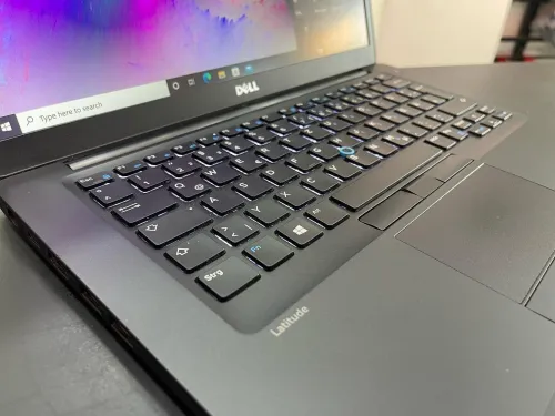 DELL LATITUDE 7480 Intel Core i7-7600U 4 Mo de cache, jusqu'à 3,9 GHz RAM 8GB 500GB SSD 14" 