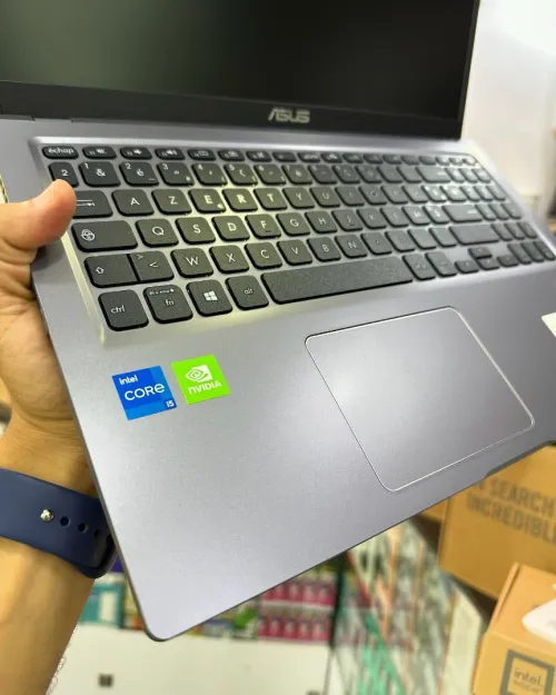 ASUS VIVOBOOK X515E Intel Core i5-1135G7 8 Mo de cache RAM 8GB 512GB SSD 15.6 FULL HD NVIDIA MX330 