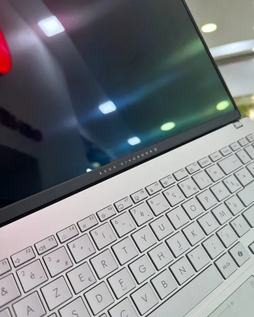 ASUS VIVOBOOK S15 OLED Qualcomm Snapdragon X Plus X1P 42 100  30Mo ,16GB DDR5 512GB 15.6 3K 120 Hz