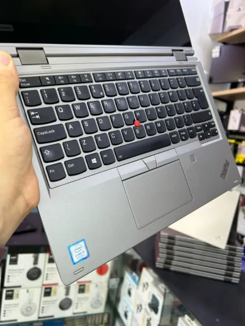 LENOVO THINKPAD L390 YOGA Intel Core i5-8265U de 'à 3,90 GHz RAM 8GB 256GB SSD 13" FHD Tactile 360 