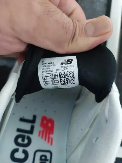 New balance fuelcell supercamp v3 carbon