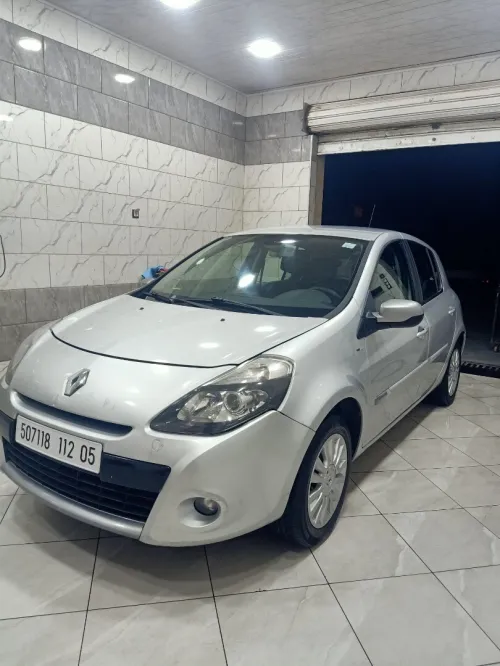 Renault Clio 3 2012 Night and Day