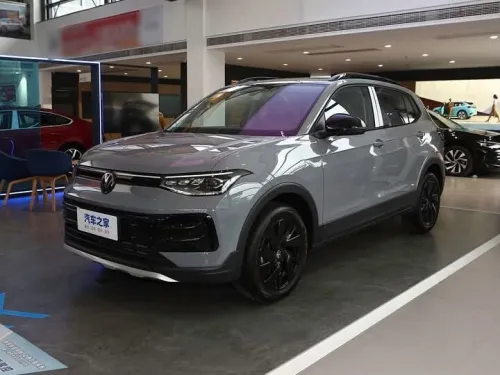 Volkswagen Tharu XR 2025 2025 ce 300TSI 1.5T 160HP, jante noire d'origine, SUV style sport, version la plus haute, ouvert à la réservat