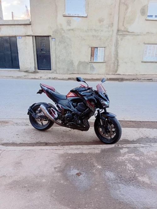 Kawazaki Z800 2016